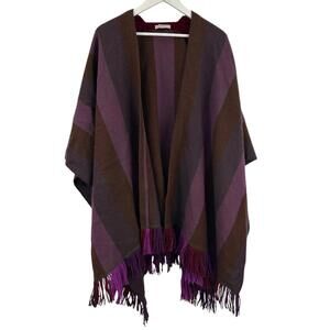 VINTAGE CHURCHHILL HANDWOVEN WOOL PONCHO